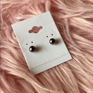 5/$20 — Gunmetal Ball Stud Earrings